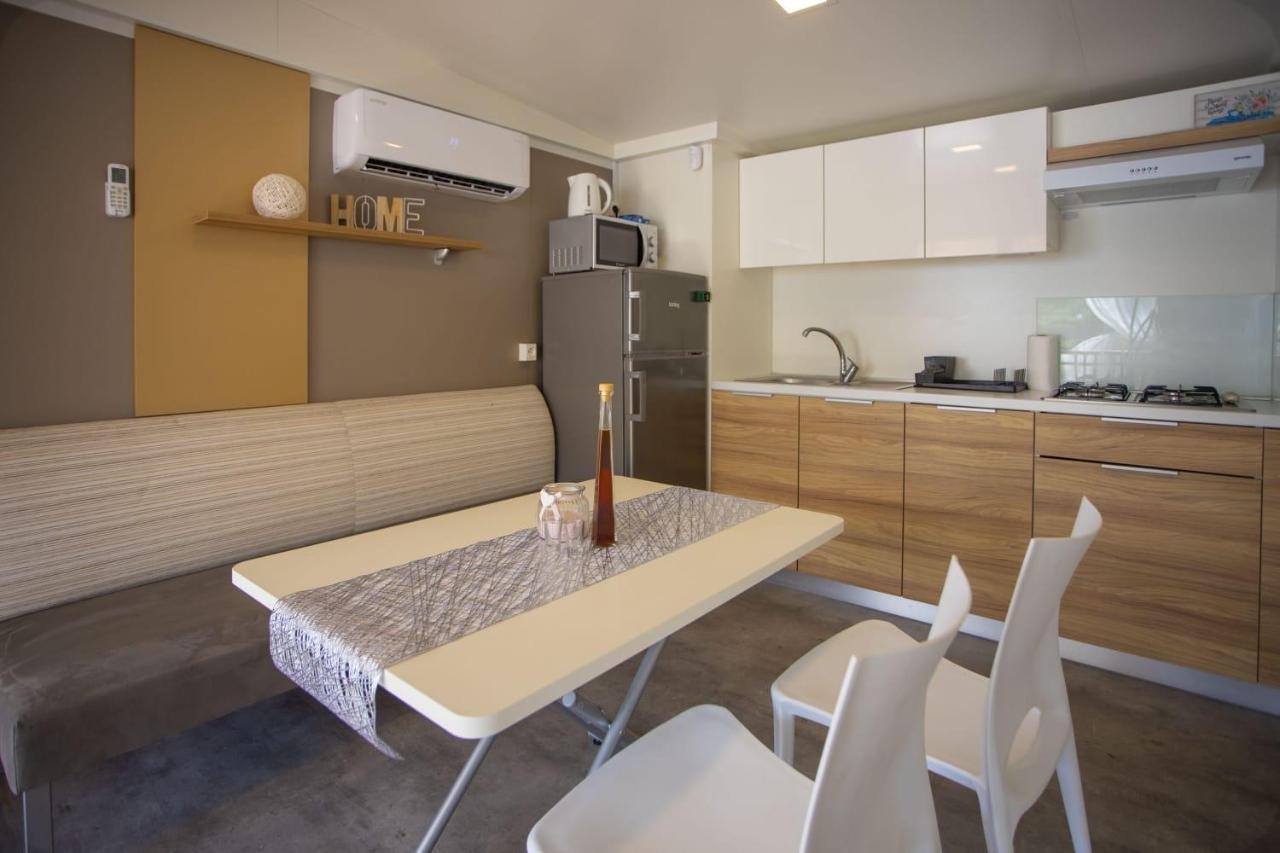 Oaza Mira Mobile Houses - Camp Basko Polje #Bestoffer Baška Voda Eksteriør bilde